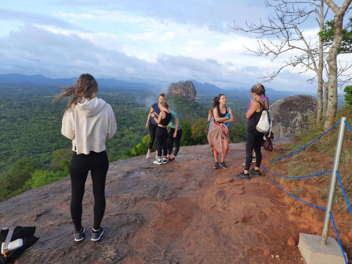 Ruk Sewana Villa Tree House Sigiriya Eksteriør bilde
